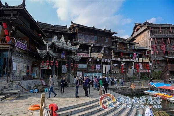 甜美公主的绚丽装扮